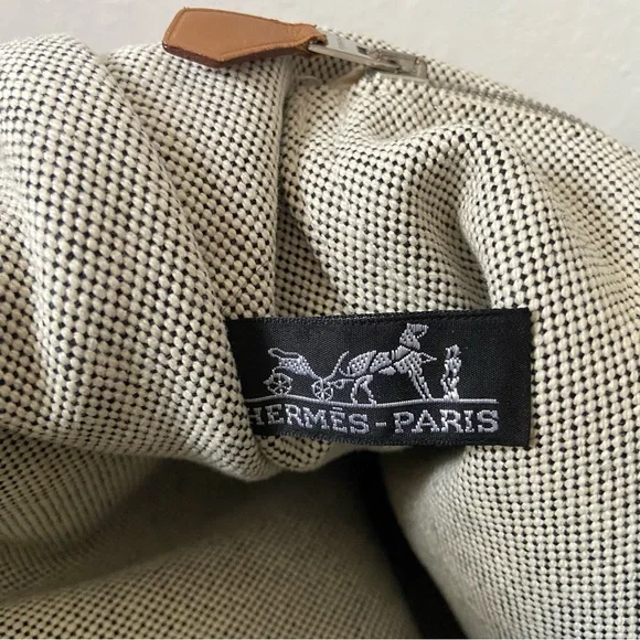 Hermes Toile Fourre-Tout MM Tote Bag - Picture 15 of 16